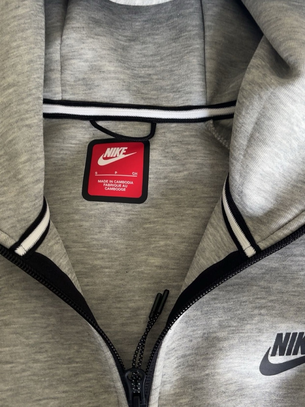 Nike Gray Full-Zip Hoodie with Black Accents - Picture 2 of 2